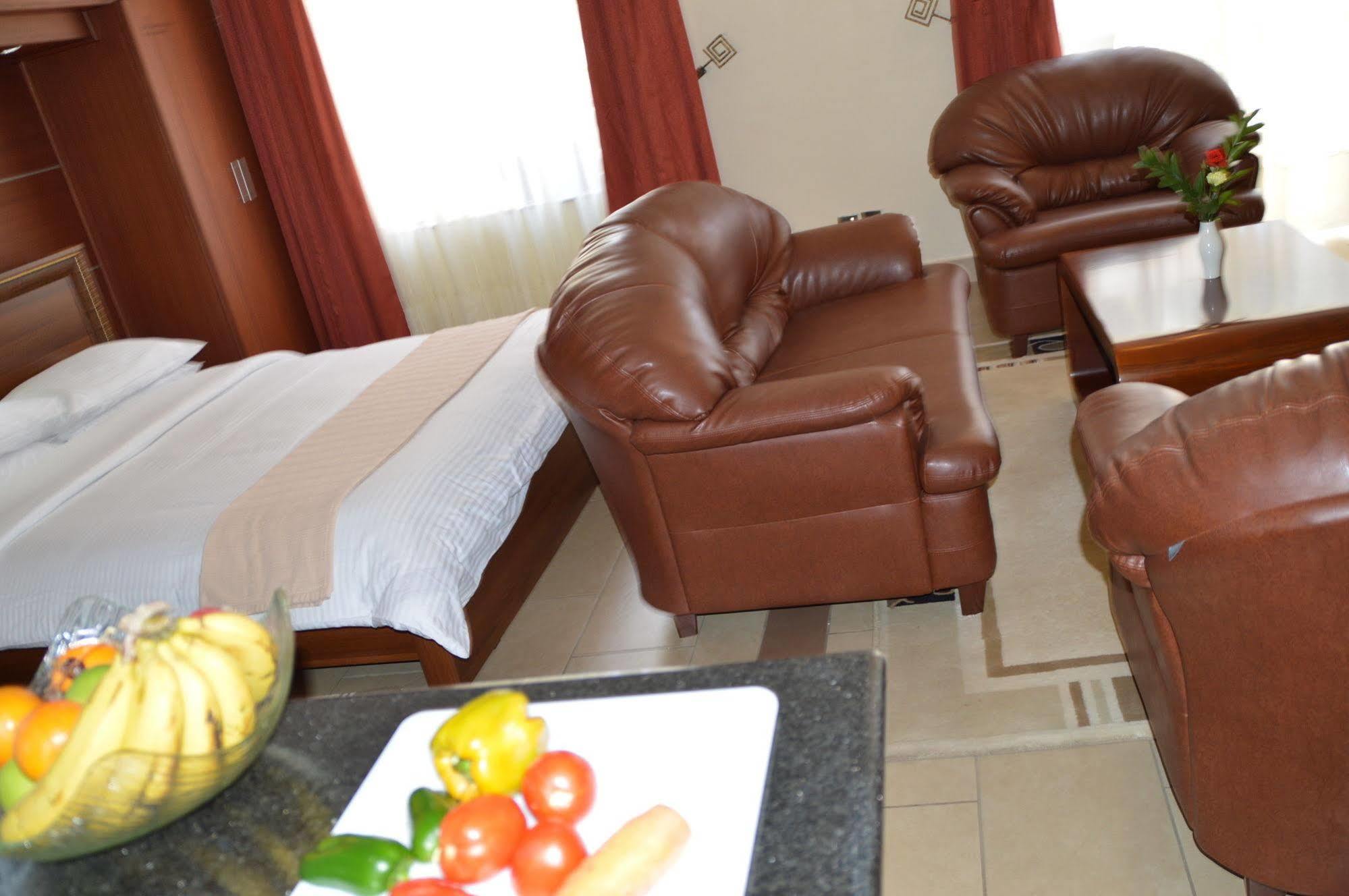 Norfolk Towers Serviced Apartment -Nairobi, City Centre Cbd Esterno foto